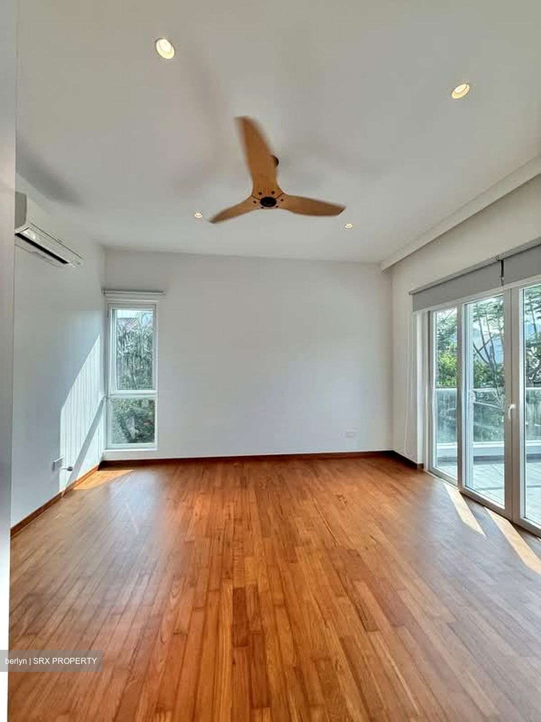 Ponggol Park (D19), Detached #607927391